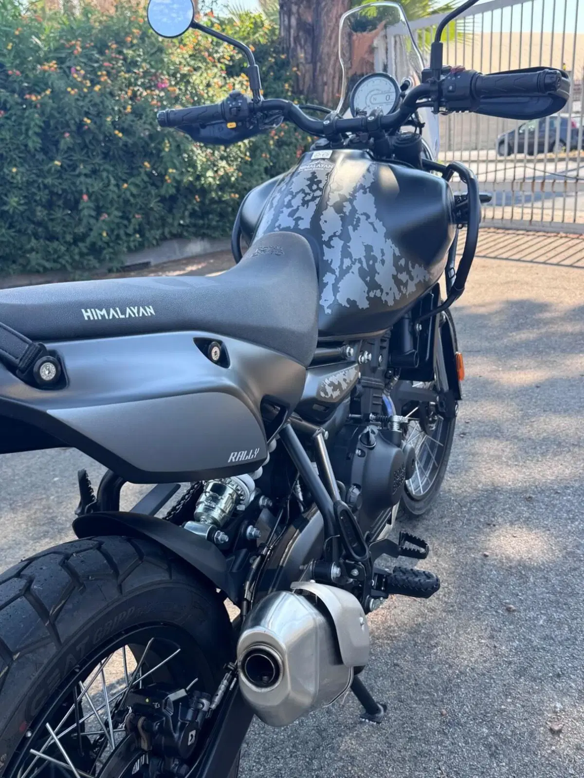 Royal Enfield Himalayan 450 Mana Black (2026)