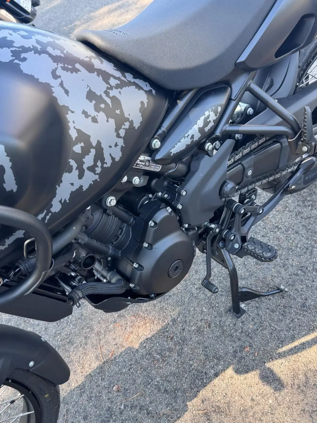 Royal Enfield Himalayan 450 Mana Black (2026) (4)