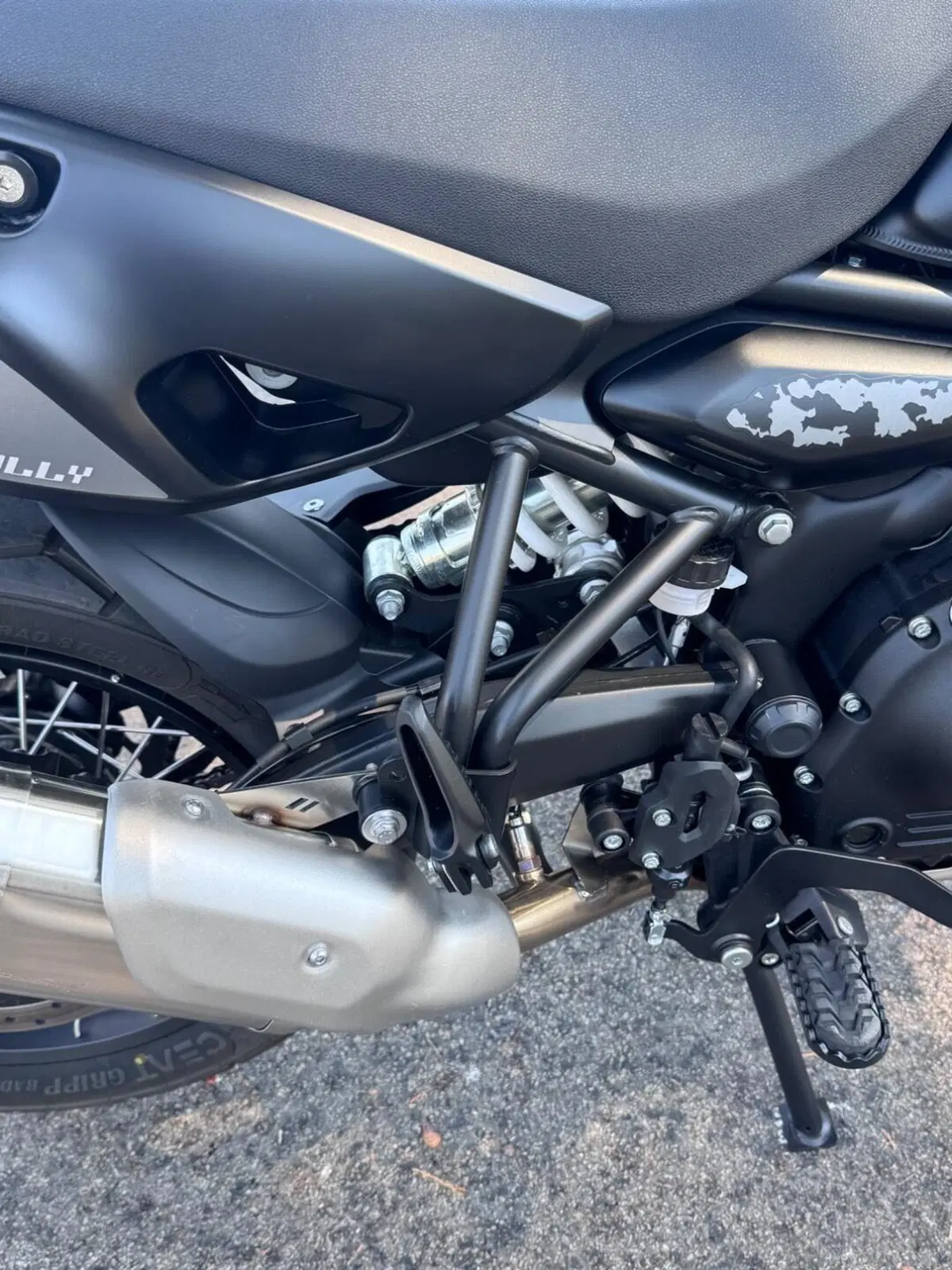 Royal Enfield Himalayan 450 Mana Black (2026) (5)