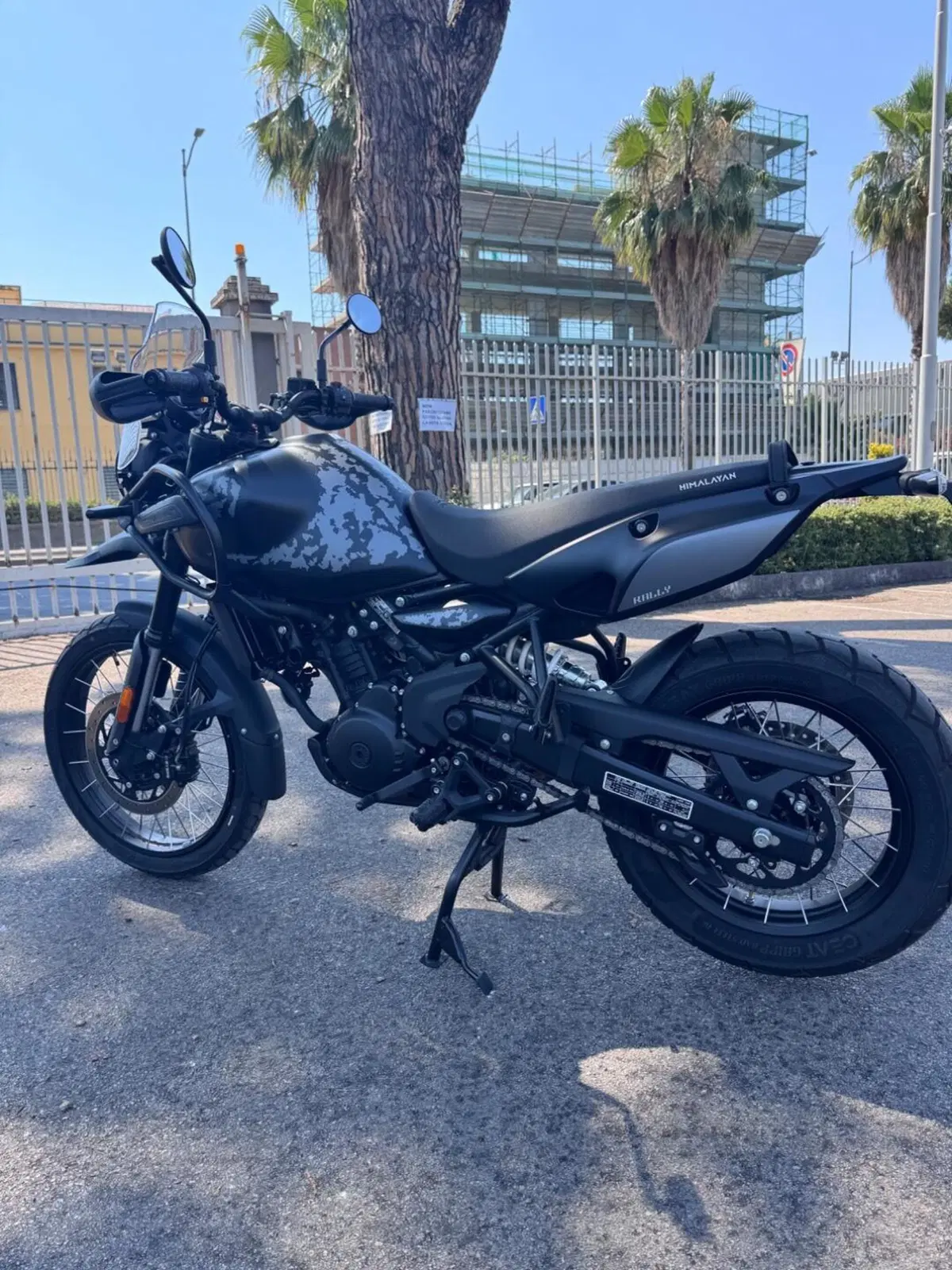 Royal Enfield Himalayan 450 Mana Black (2026) (11)