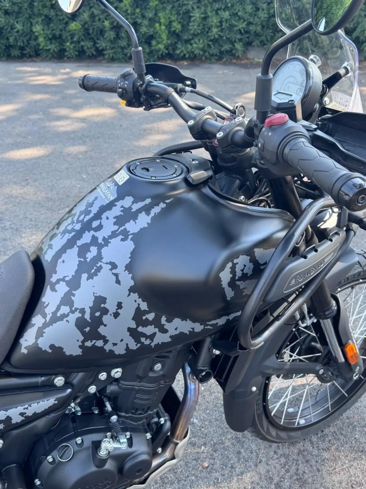 Royal Enfield Himalayan 450 Mana Black (2026) (16)