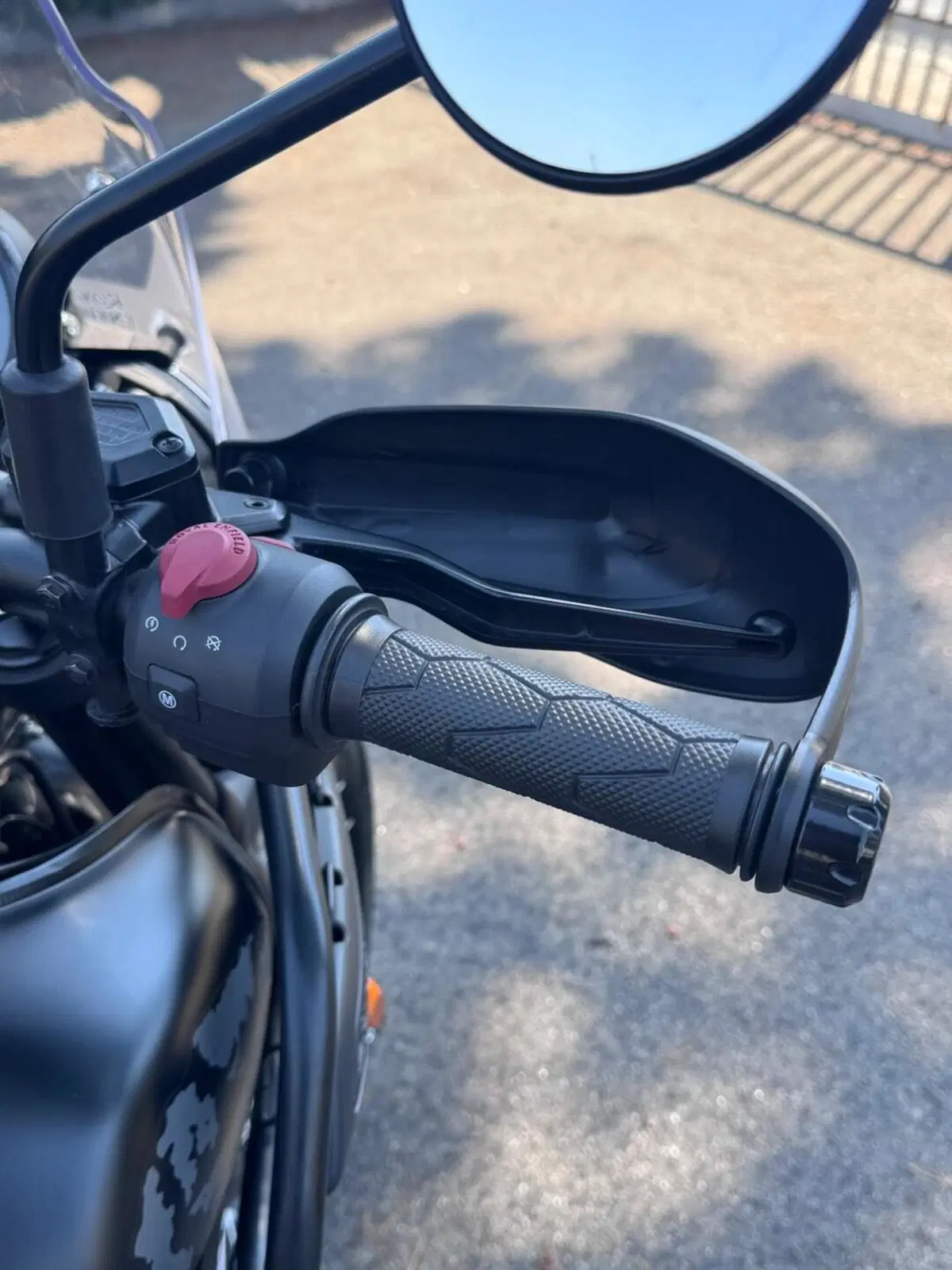 Royal Enfield Himalayan 450 Mana Black (2026) (17)