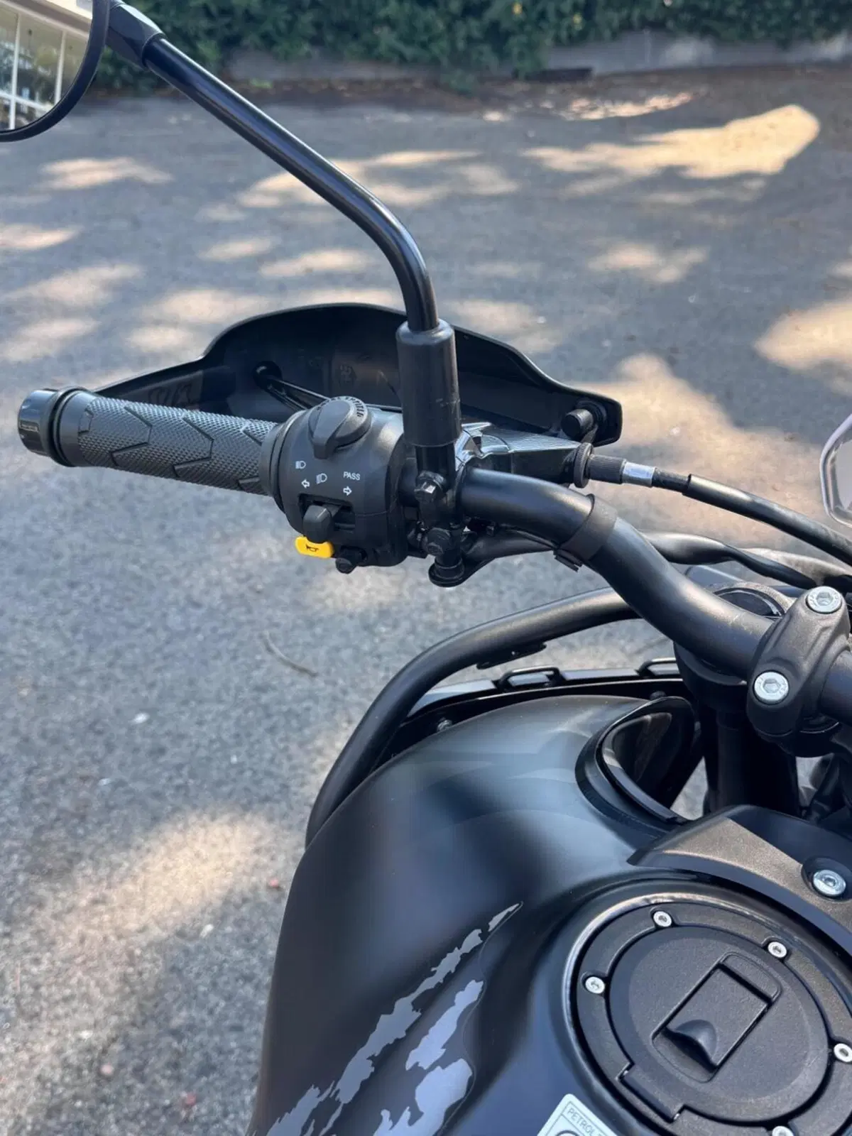 Royal Enfield Himalayan 450 Mana Black (2026) (18)