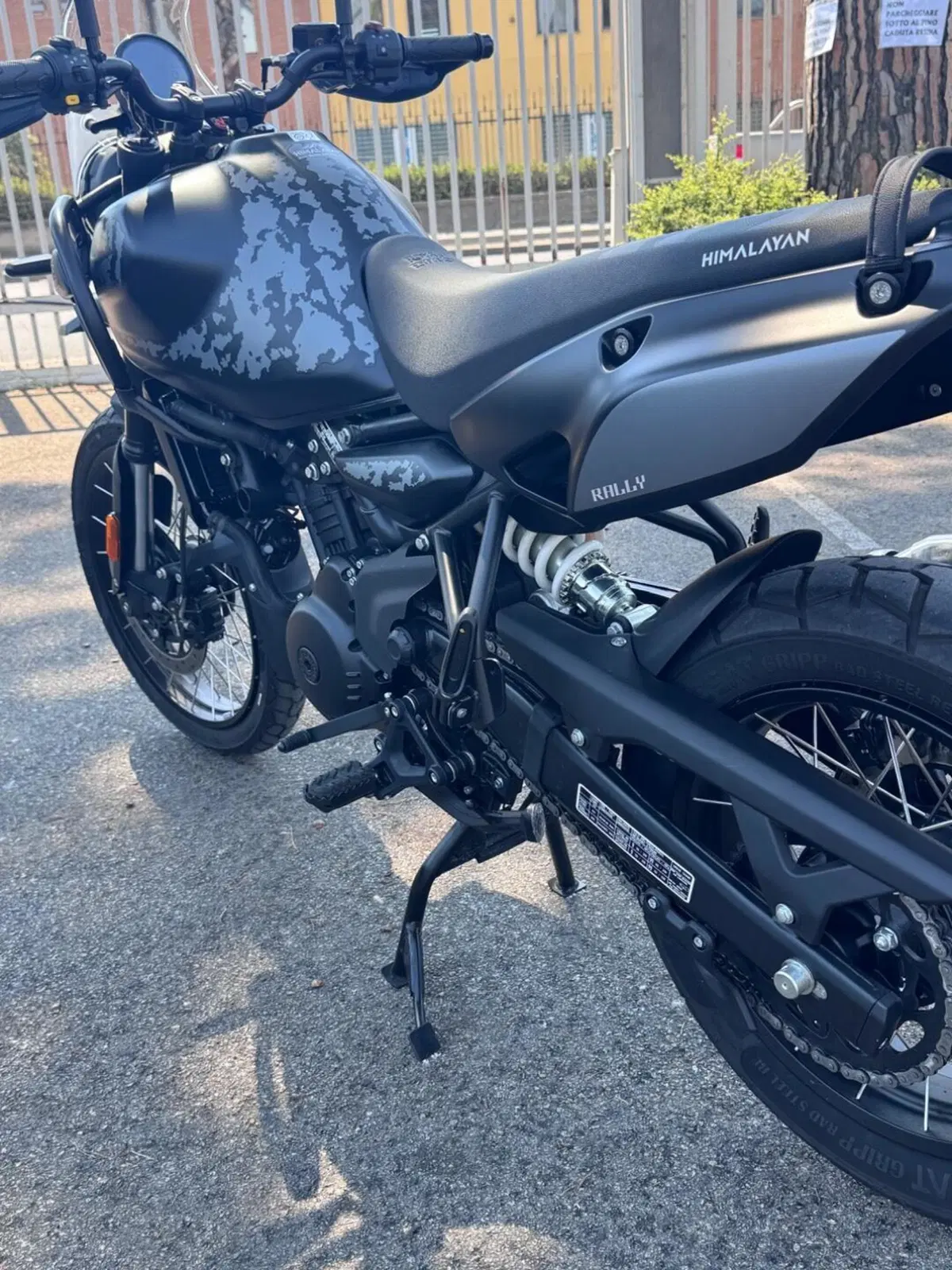 Royal Enfield Himalayan 450 Mana Black (2026) (20)