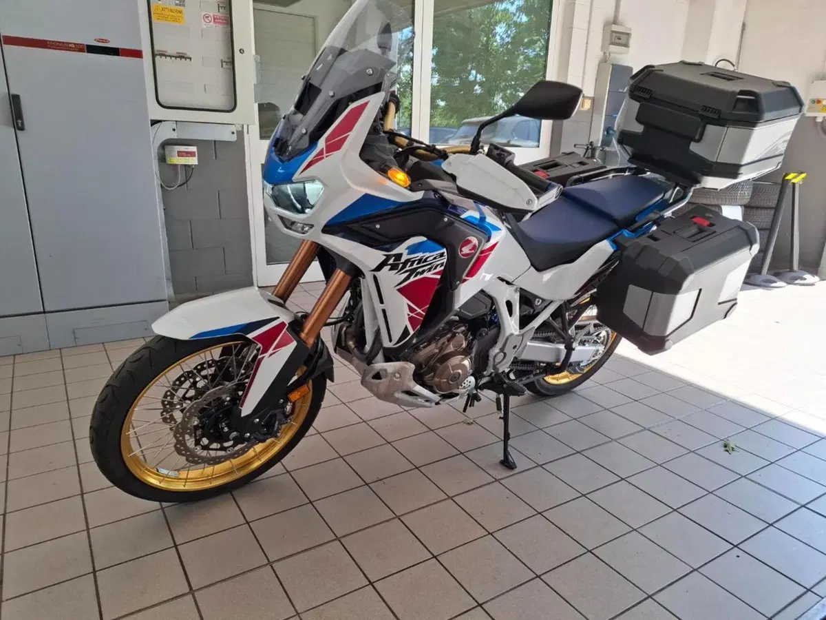 Honda Africa Twin CRF 1100L Travel Edition DCT (2022 - 23)