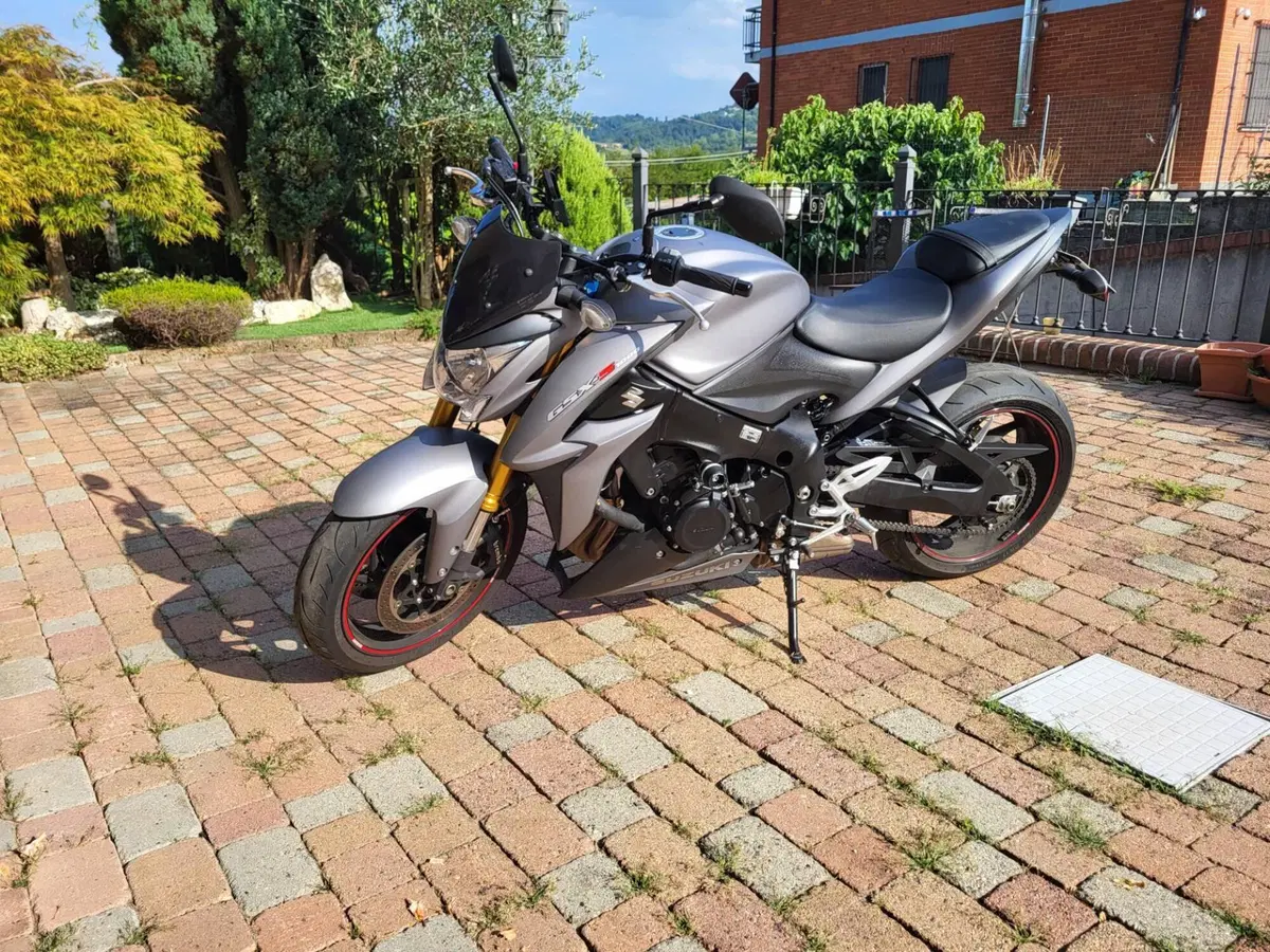 Suzuki GSX-S1000 ABS (2015 - 17) (2)