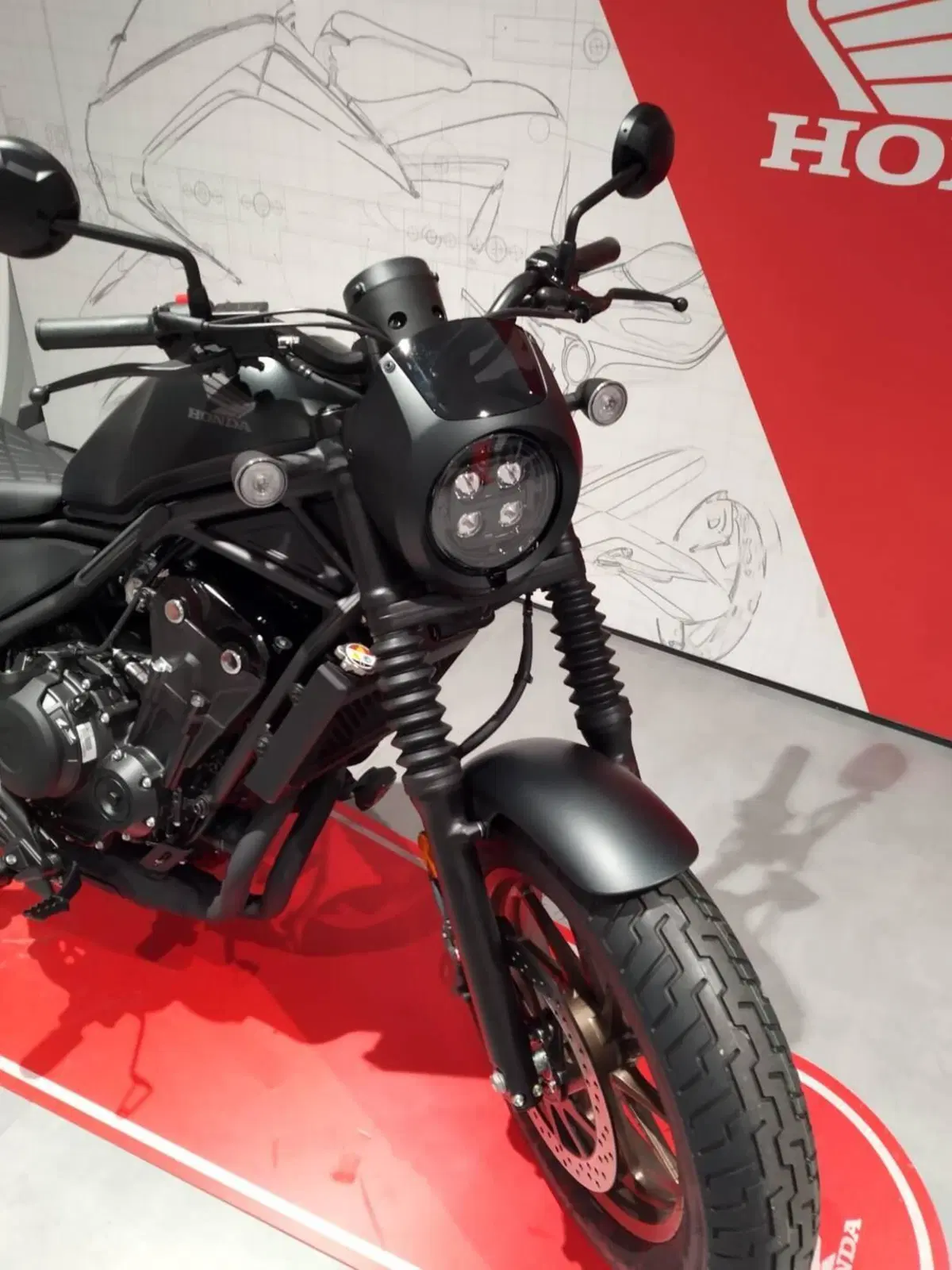 Honda CMX 500 Rebel + Special Edition (2025 - 26) (4)