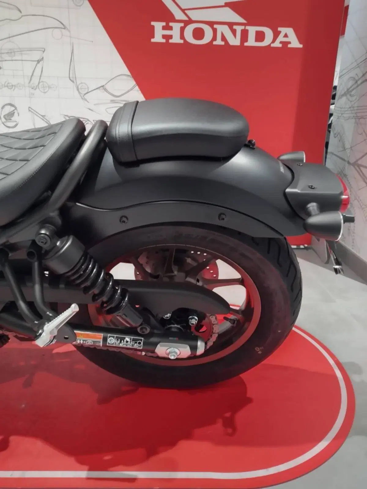 Honda CMX 500 Rebel + Special Edition (2025 - 26) (10)