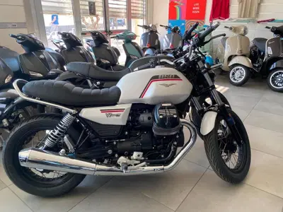Moto Guzzi V7 Special (2025 - 26) usata