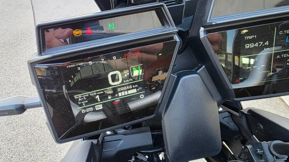 Yamaha Tracer 9 GT (2021 - 24) (8)