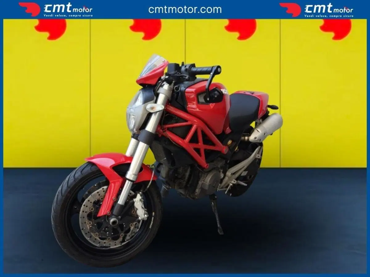 Ducati Monster 696 Plus (2007 - 14) (2)