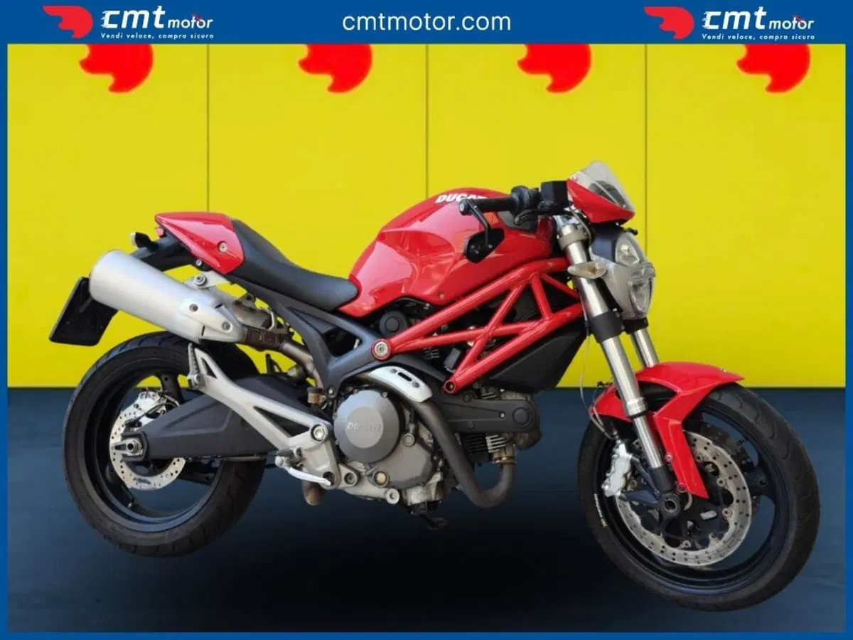 Ducati Monster 696 Plus (2007 - 14) (3)