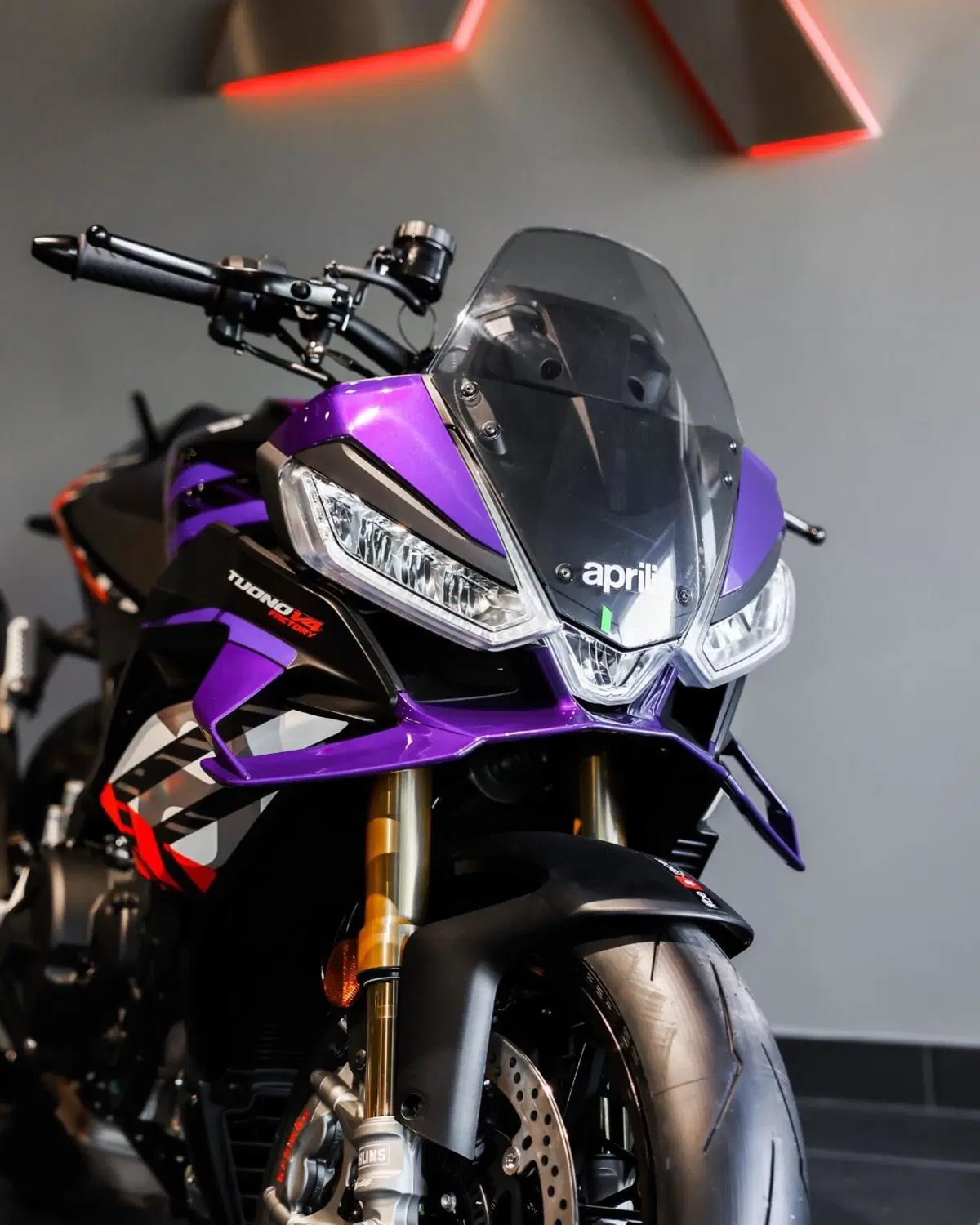 Aprilia Tuono V4 Factory (2025 - 26) (3)