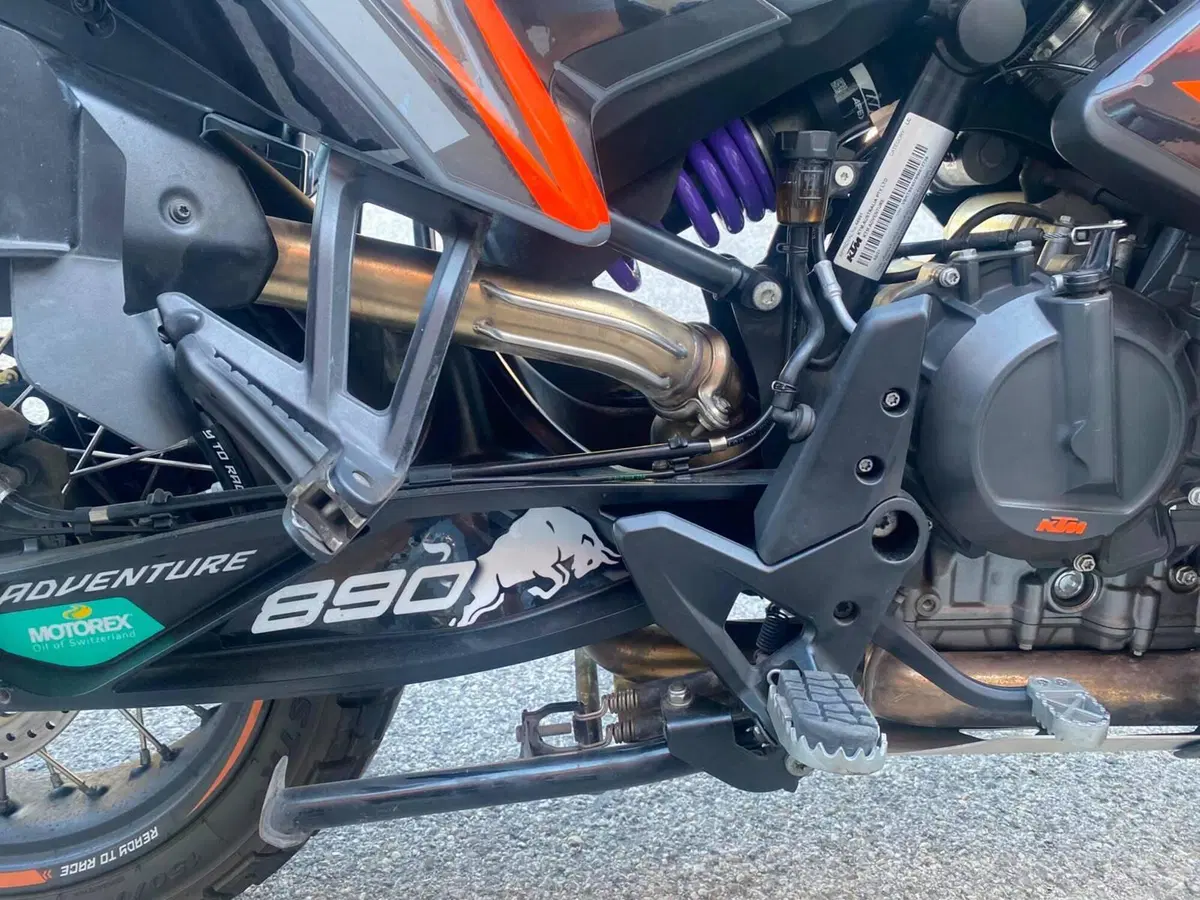 KTM 890 Adventure (2021) (3)