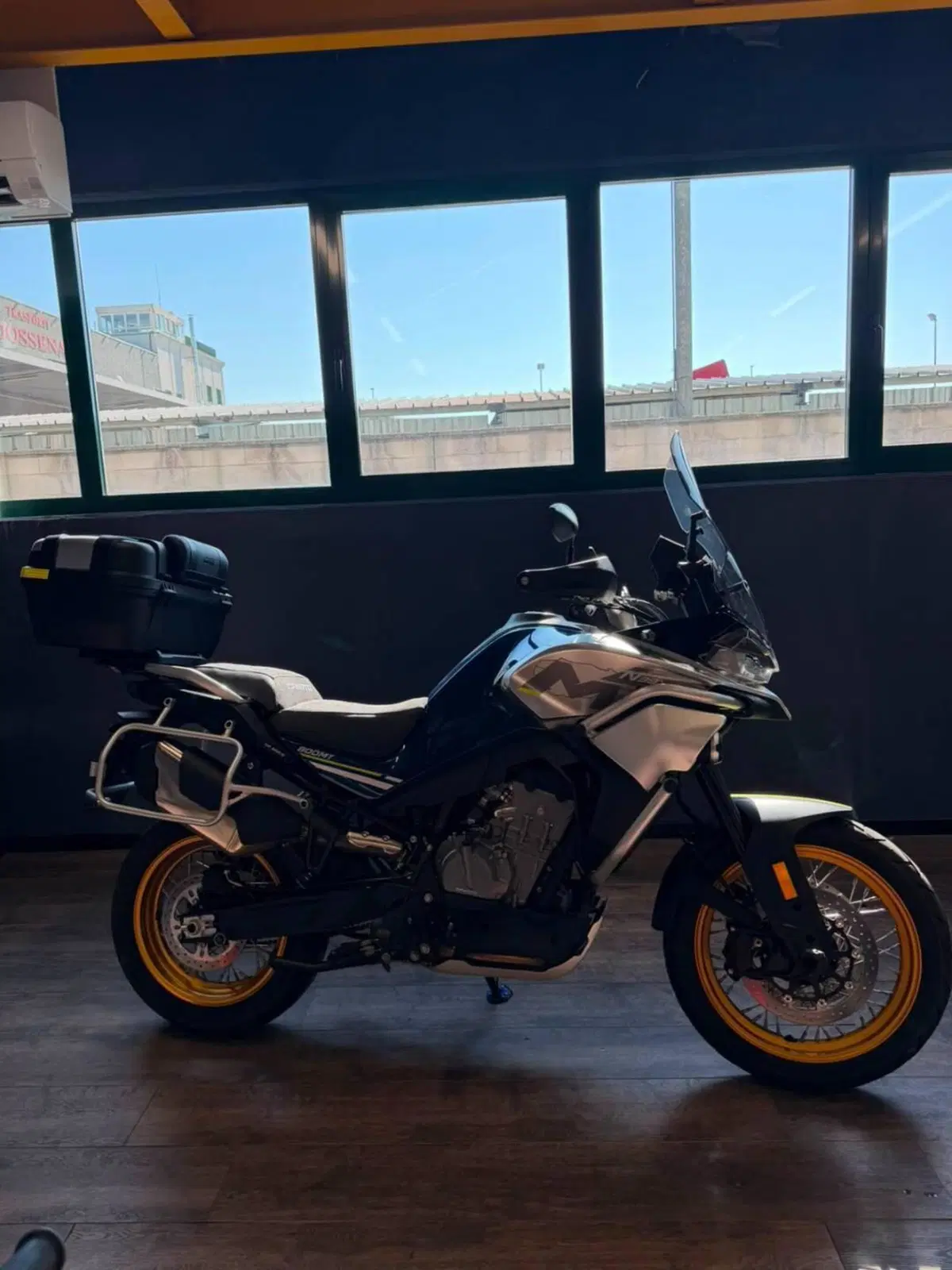 CFMOTO 800MT Touring (2022 - 26) (2)