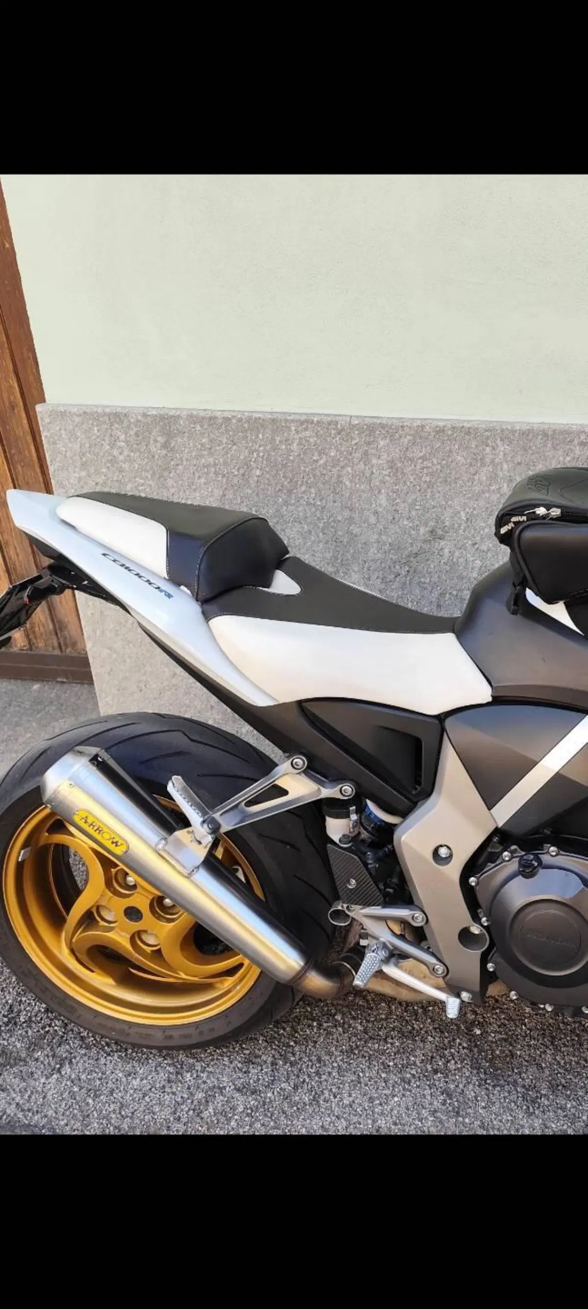 Honda CB 1000 R (2008 - 10) (6)
