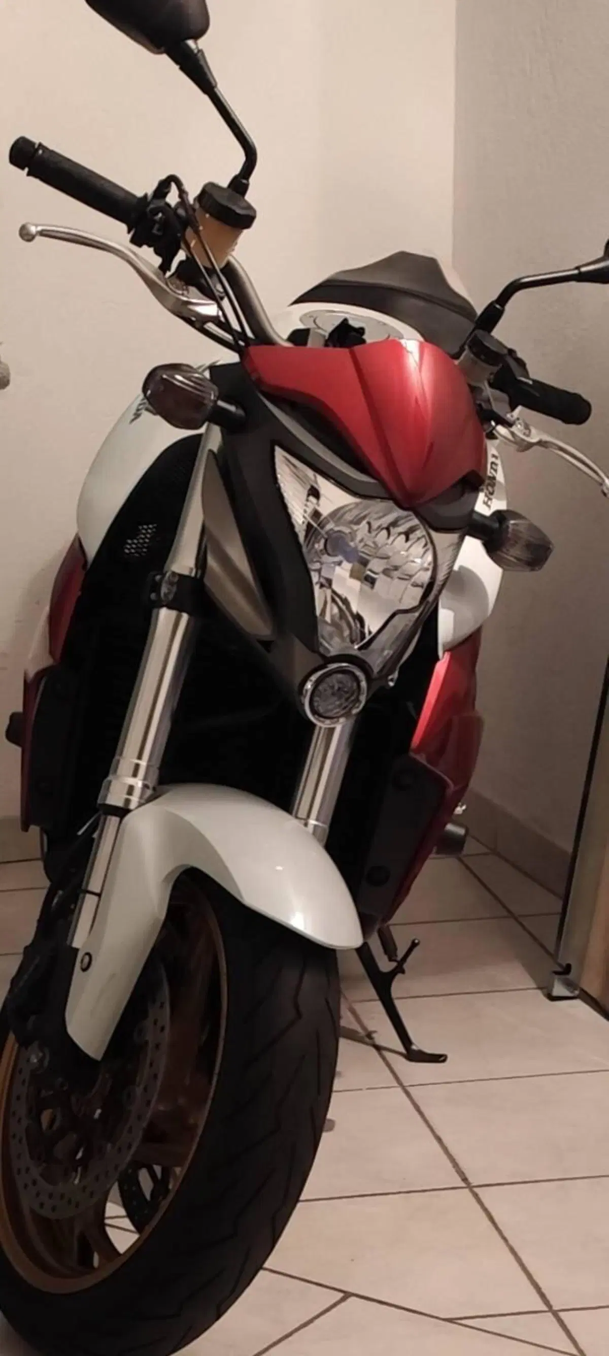 Honda CB 1000 R (2008 - 10) (9)