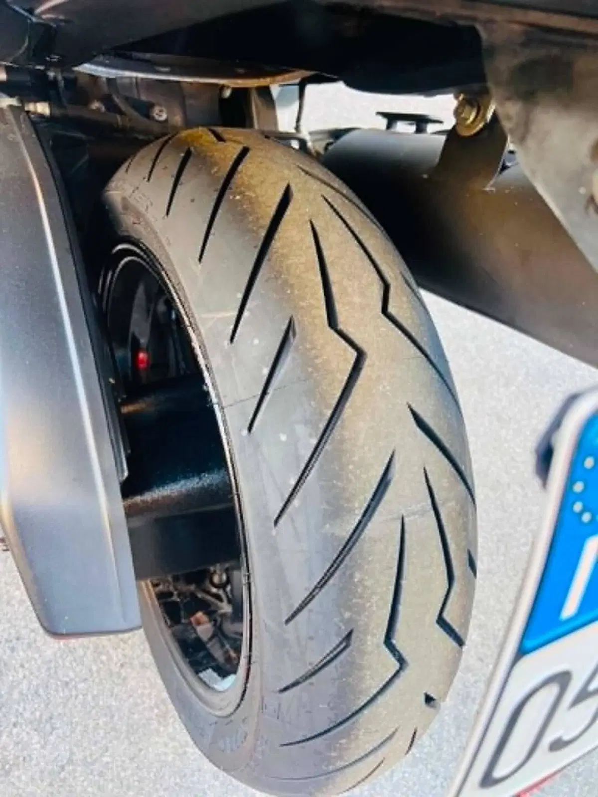 Yamaha T-Max 530 (2015 - 16) (5)