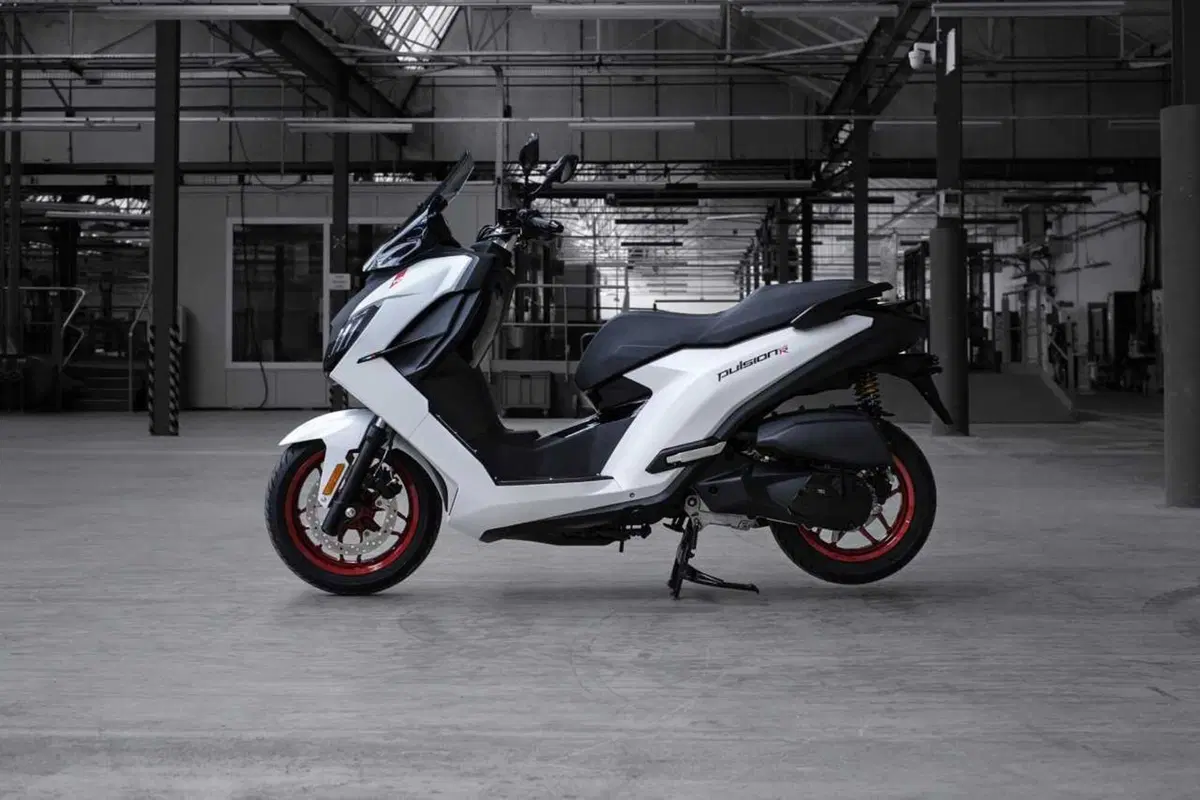 Peugeot Pulsion EVO R: lo scooter da 100 esemplari che gioca la carta dell'esclusività (2)