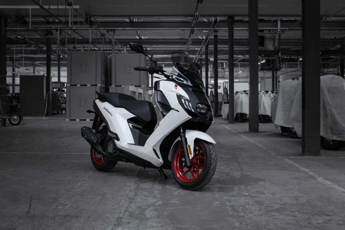 Peugeot Pulsion EVO R: lo scooter da 100 esemplari che gioca la carta dell'esclusivit&agrave;