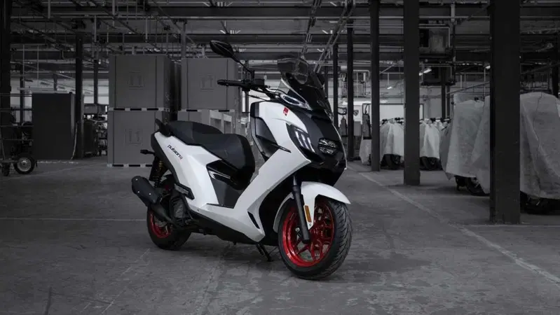 Peugeot Pulsion EVO R: lo scooter da 100 esemplari che gioca la carta dell'esclusivit&agrave;