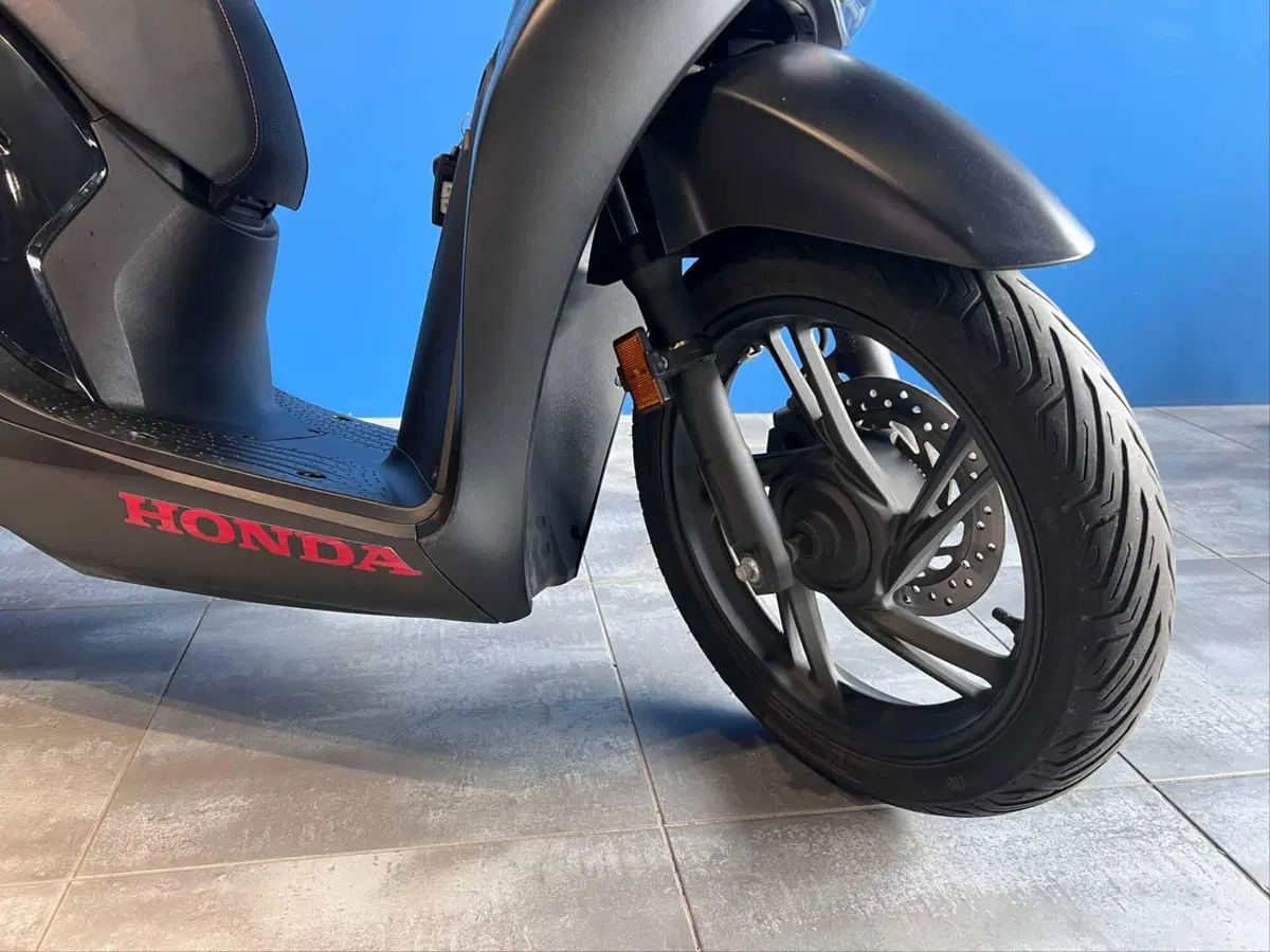 Honda SH 150i Sport (2024 - 25) (3)