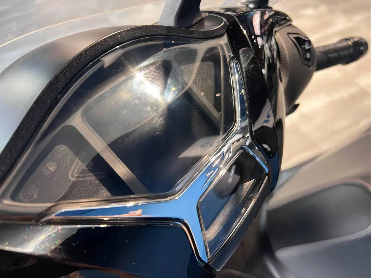 Honda SH 150i Sport (2024 - 25) (9)