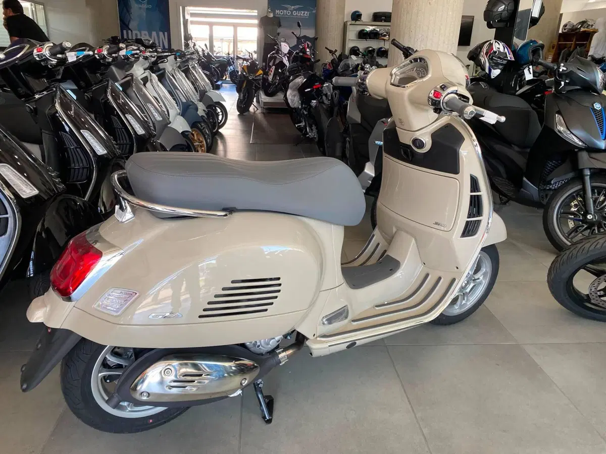 Vespa GTS 310 (2025 - 26) (4)