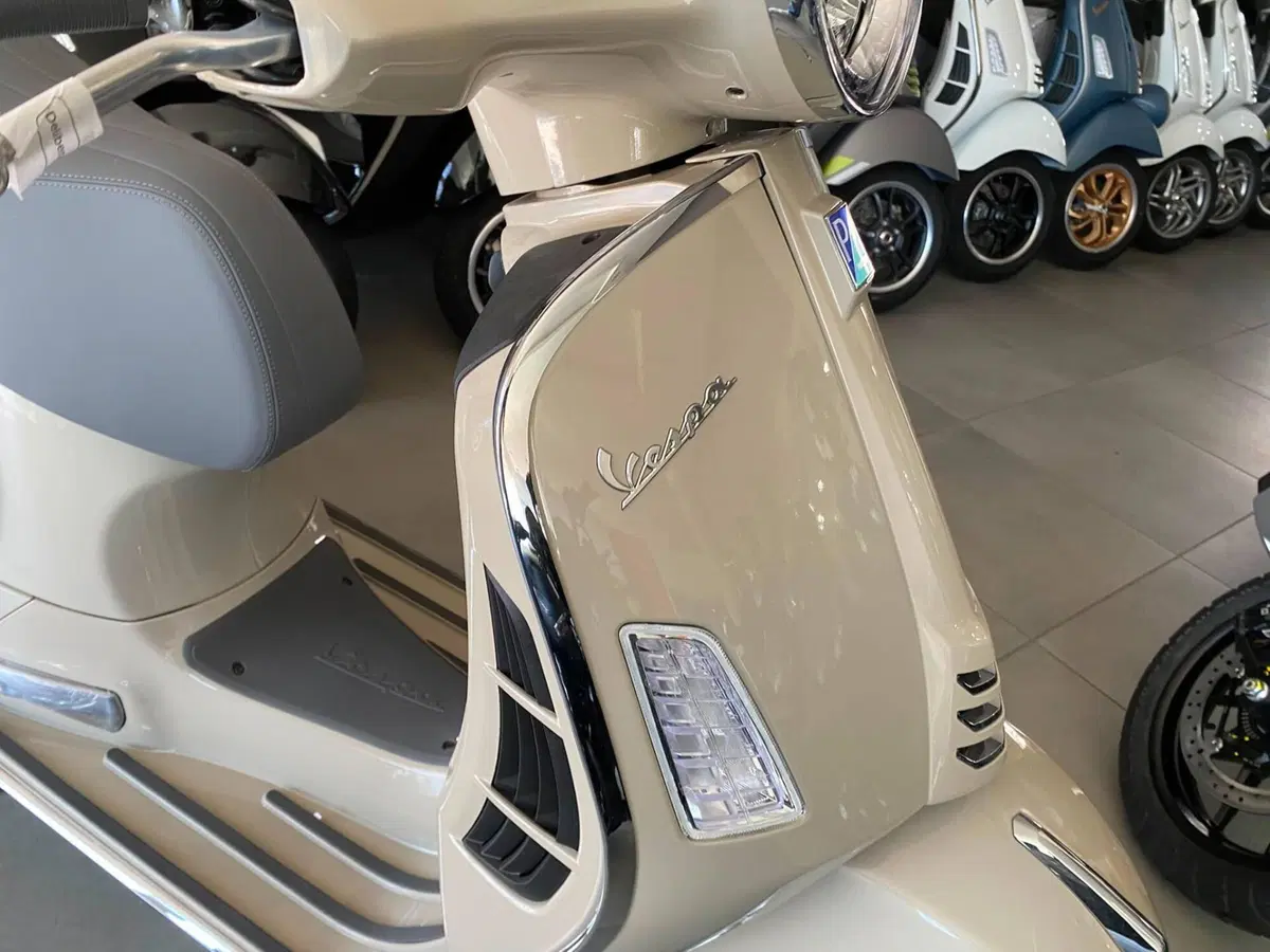 Vespa GTS 310 (2025 - 26) (7)