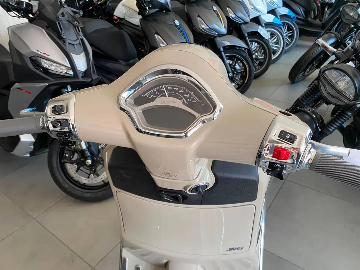 Vespa GTS 310 (2025 - 26) (8)