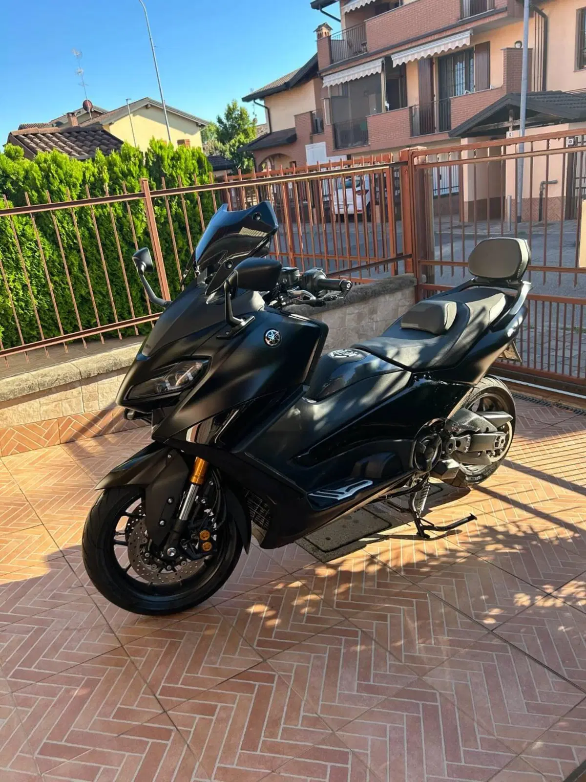 Yamaha T-Max 560 Tech Max (2022 - 24) (3)