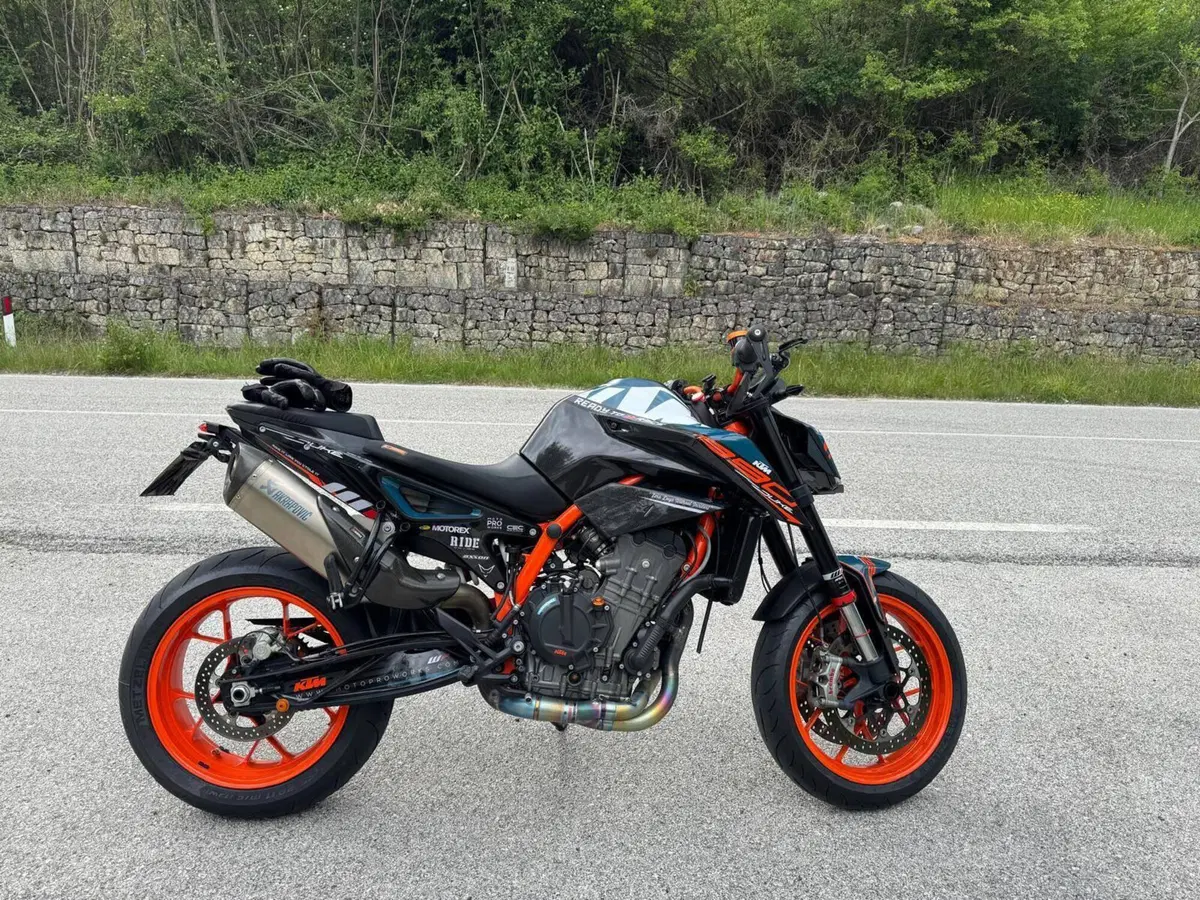 KTM 890 Duke R (2022 - 23) (2)