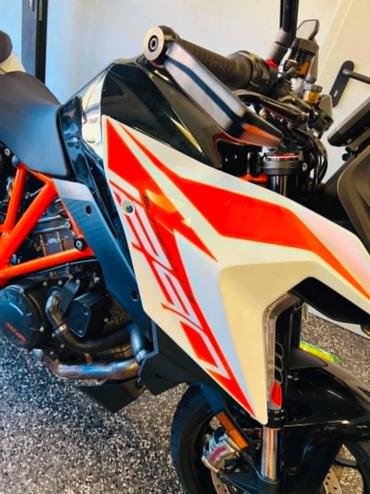 KTM 1290 Super Duke GT (2019 - 20) (3)