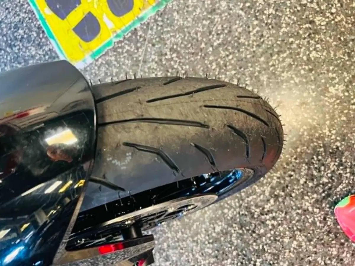 KTM 1290 Super Duke GT (2019 - 20) (12)