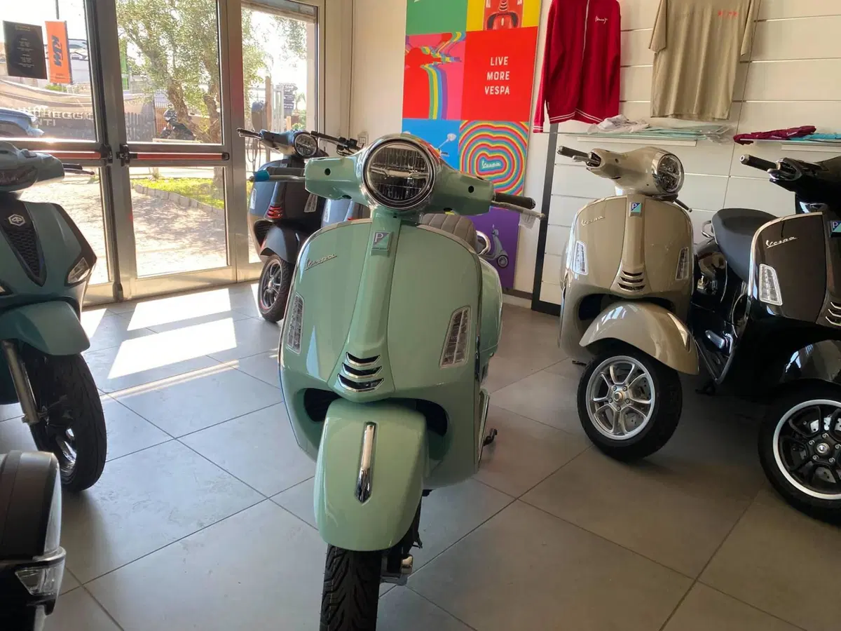 Vespa GTS 310 (2025 - 26) (4)