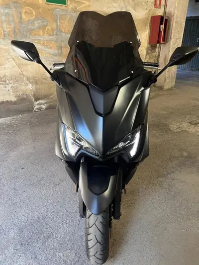Yamaha T-Max 560 (2020 - 21) usata