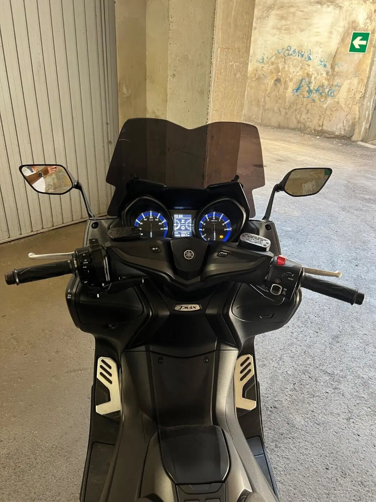 Yamaha T-Max 560 (2020 - 21) (4)