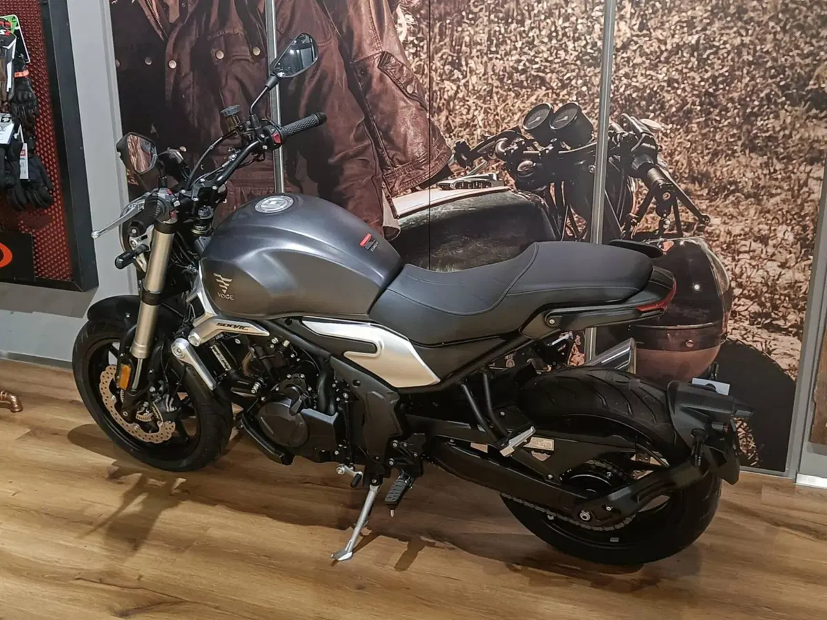 Voge Trofeo 500AC (2022 - 26) (5)