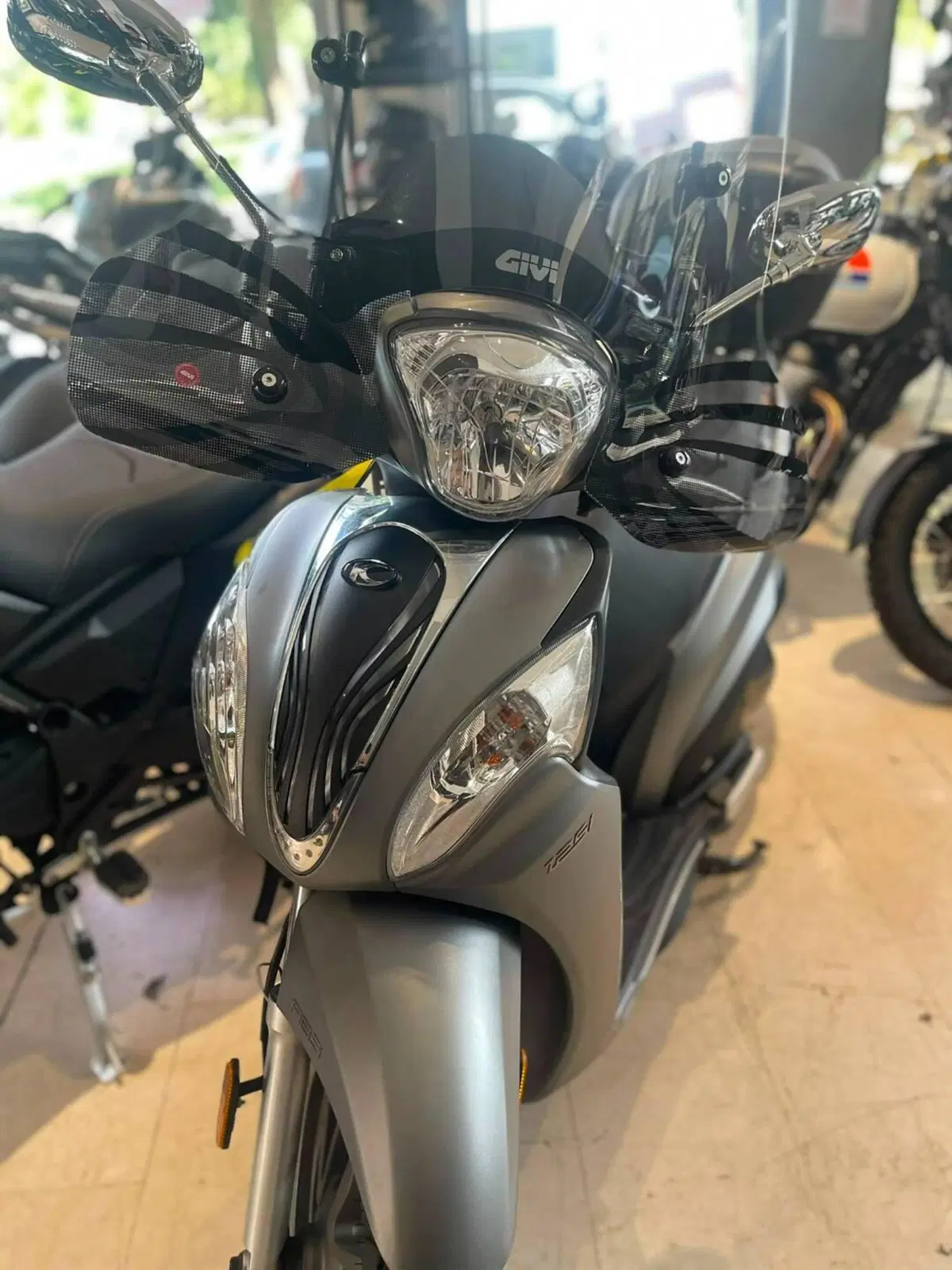 Kymco People 125i One (2021 - 25) (5)