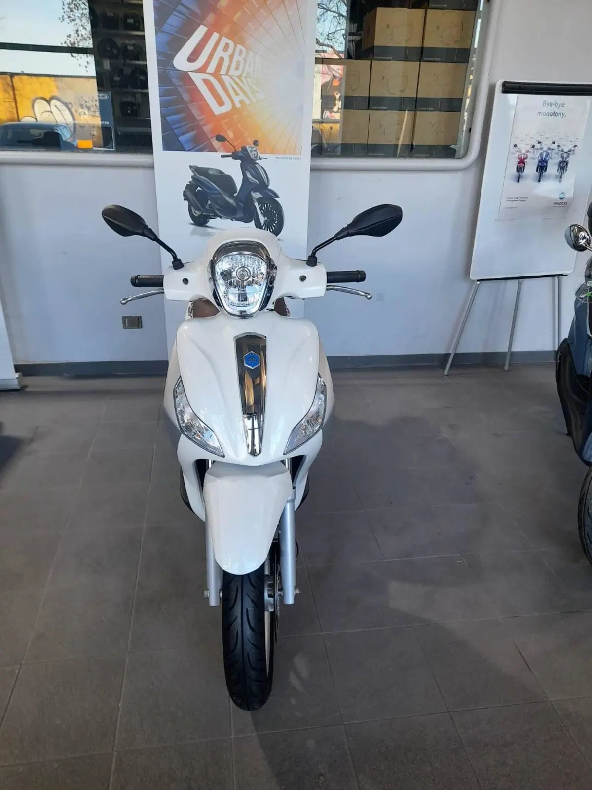Piaggio Medley 150 ABS (2021 - 25) (3)