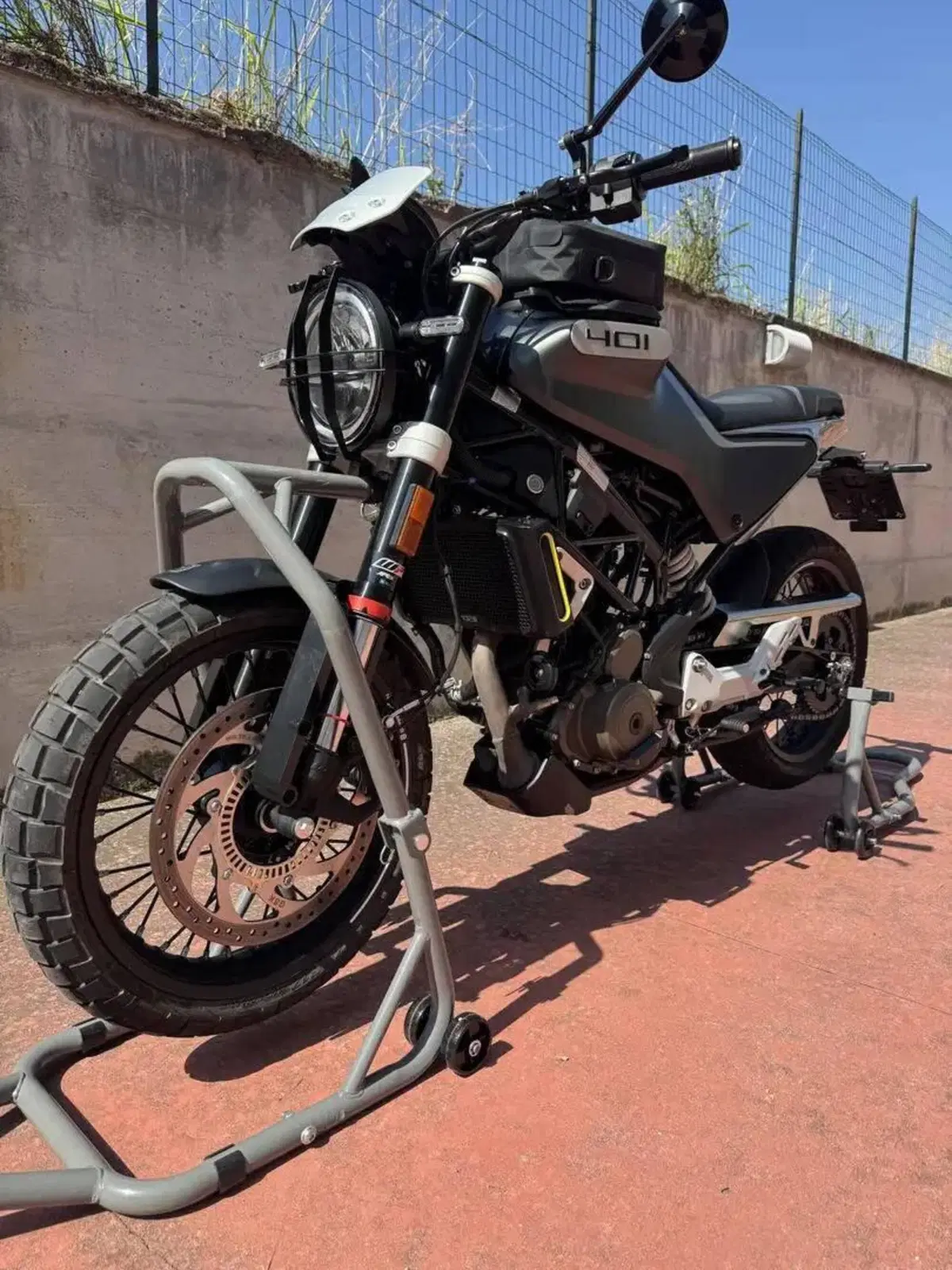 Husqvarna Svartpilen 401 (2020) (11)