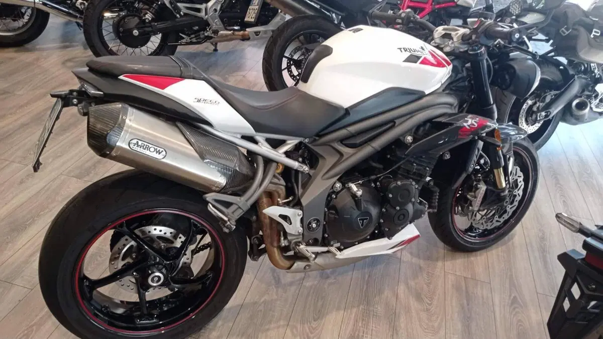 Triumph Speed Triple 1050 RS (2018 - 20) (5)