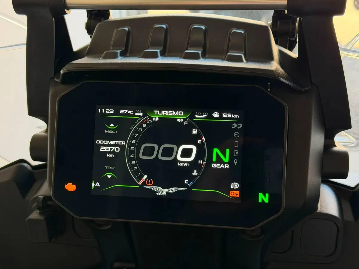 Moto Guzzi Stelvio Duecento Tributo (2025 - 26) (5)