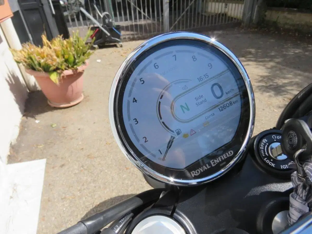 Royal Enfield Interceptor 650 (2021 - 26) (13)