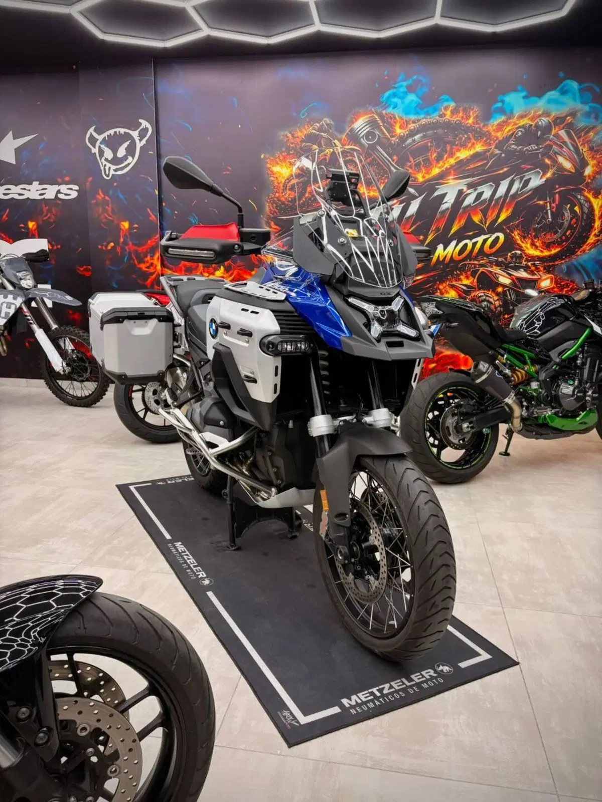 Bmw R 1300 GS Trophy (2023 - 26) (4)