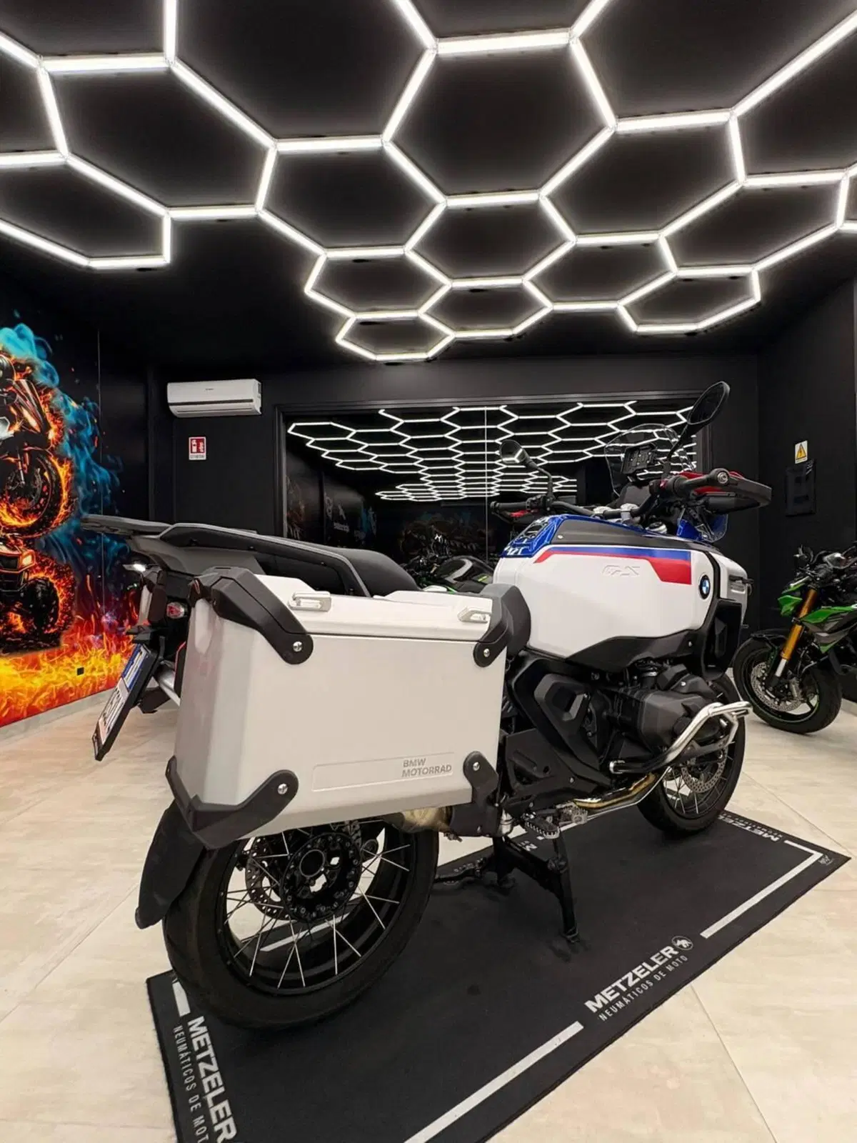 Bmw R 1300 GS Trophy (2023 - 26) (6)