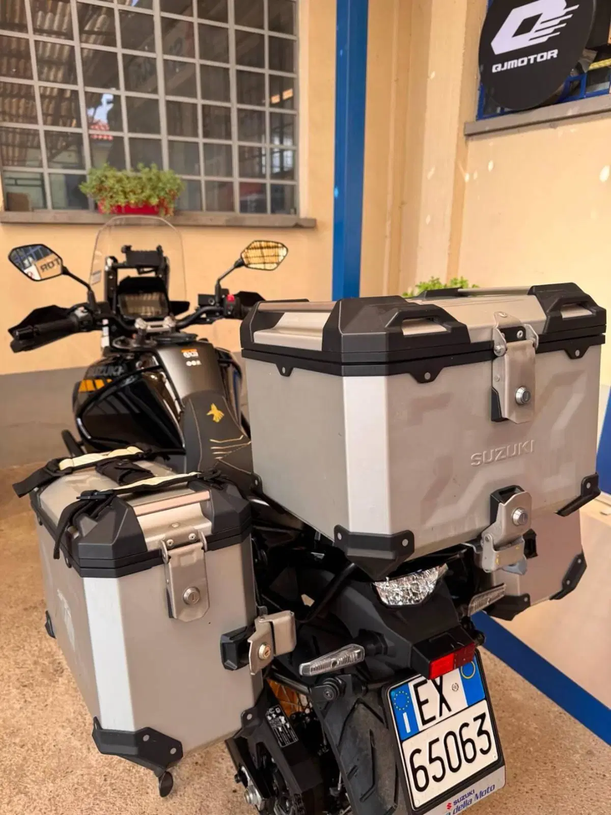 Suzuki V-Strom 1050XT Pro (2020 - 23) (12)