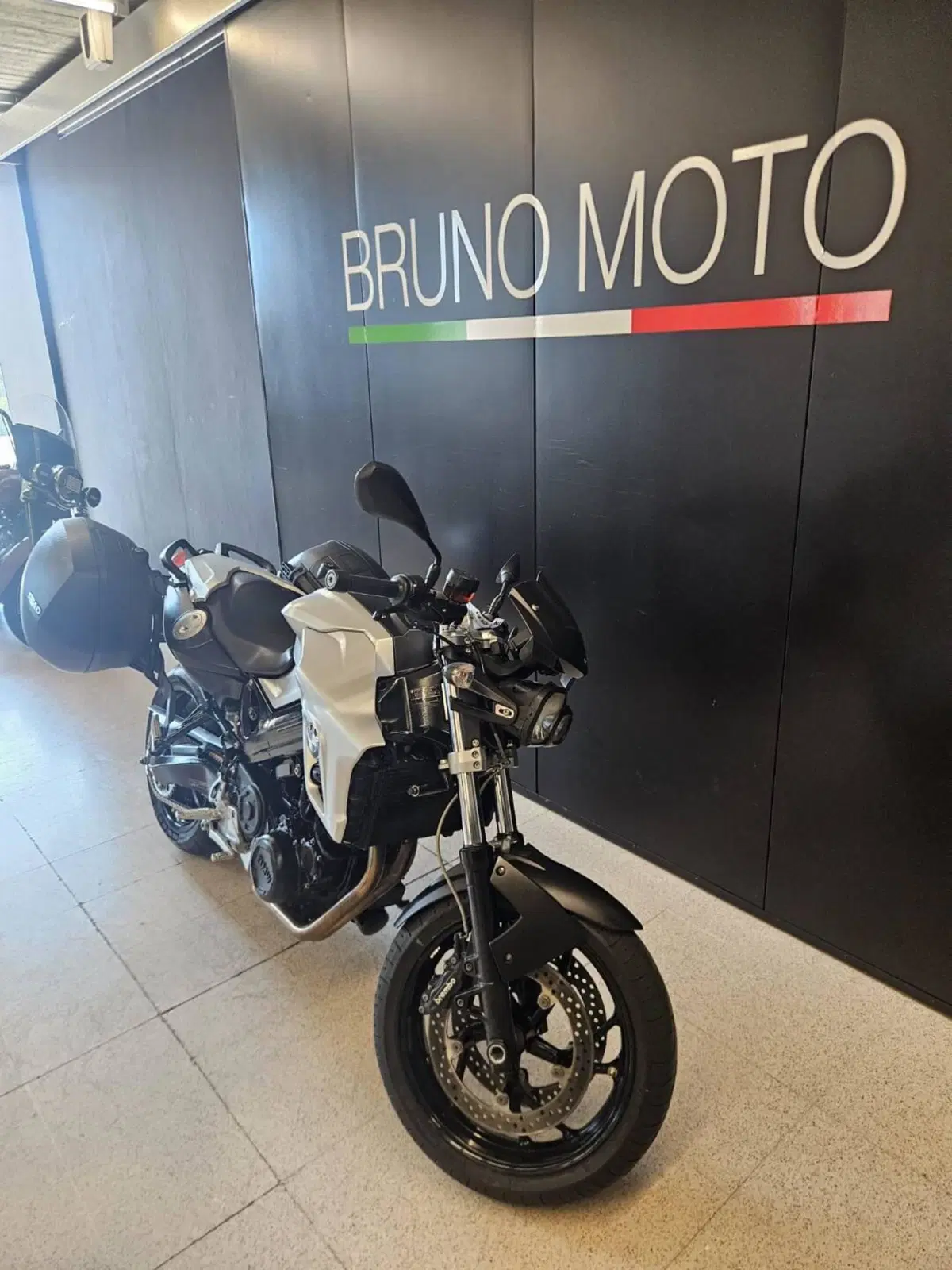 Bmw F 800 R (2012 - 14) (2)