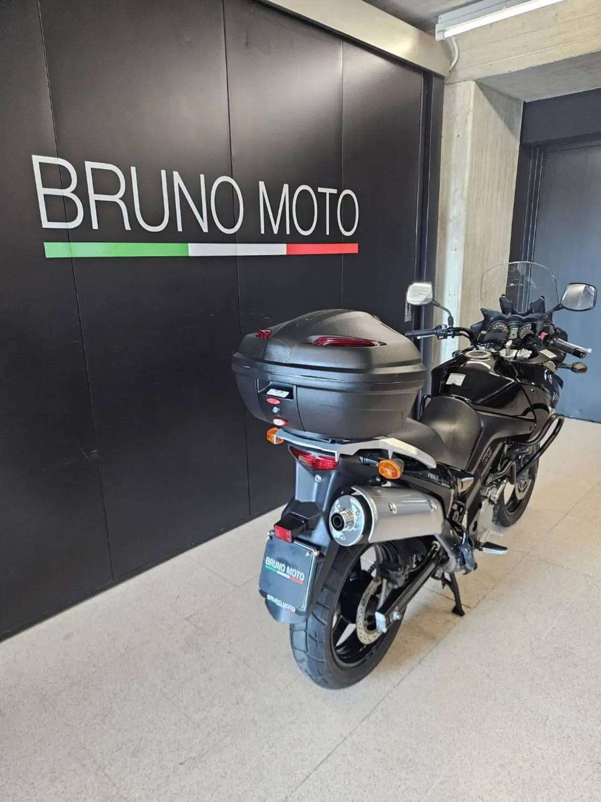 Suzuki V-Strom 650DL (2004 - 06) (2)