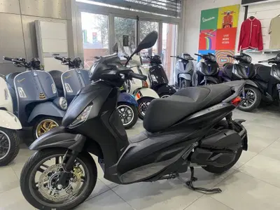 Piaggio Beverly 310 (2025 - 26) usata